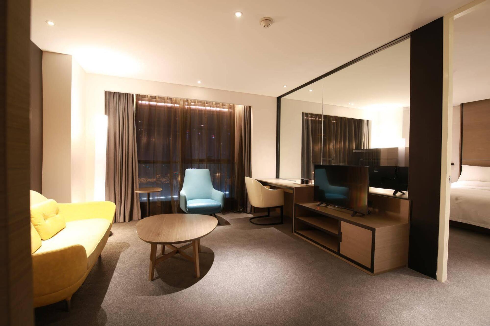 Innside By Melia Zhengzhou Esterno foto